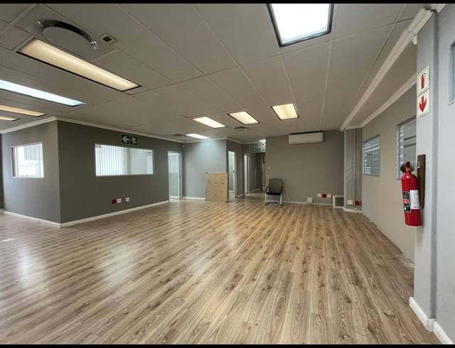 300M² OFFICE TO LET IN RIVONIA